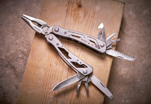 Afbeeldingen van STANLEY Multitool 12 in 1 0-84-519