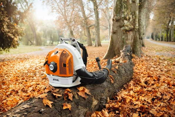 Afbeeldingen van Stihl BR 700 benzine ruggedragen bladblazer