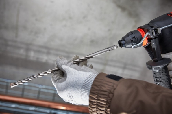 Afbeeldingen van SPIT SDS Plus betonboor 3-snijder XT3 SDS+ 10x260/200